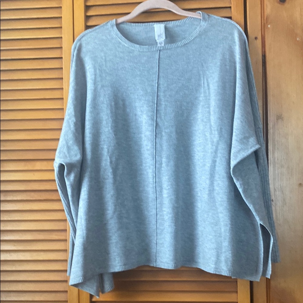 Wynne layers Gray Women's Top round neck long sleeve wide style